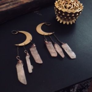 ** HOST PICK** - Handmade Best in Boutiques